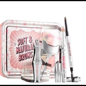 Brand new Benefit soft & natural brow kit shade 3